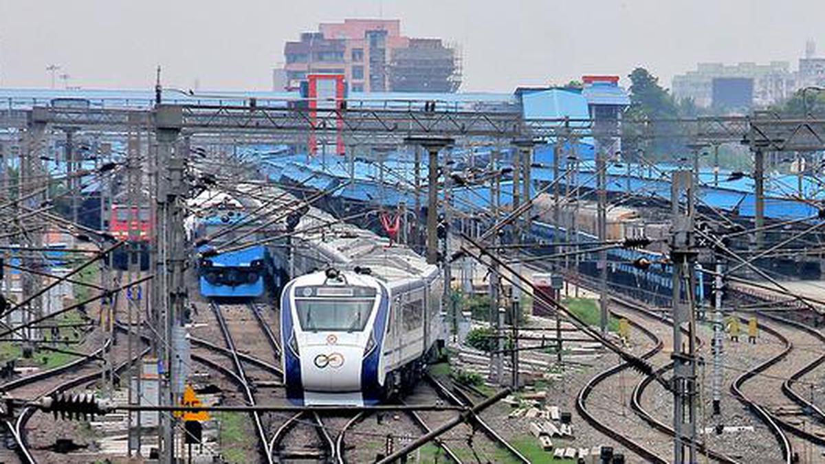 Railways plans ₹1 tn signal system recast