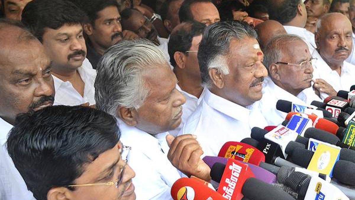 Merger Of Aiadmk Factions Still Not In Sight The Hindu 