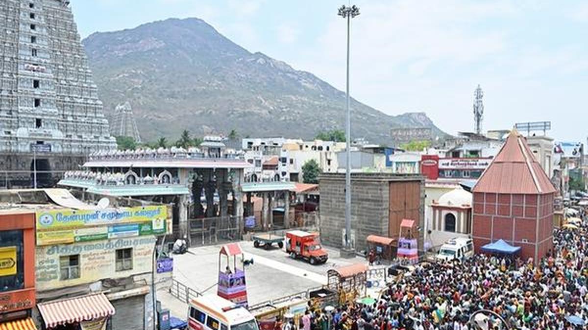Power outage on Girivalam path in Tiruvannamalai raises safety concern
