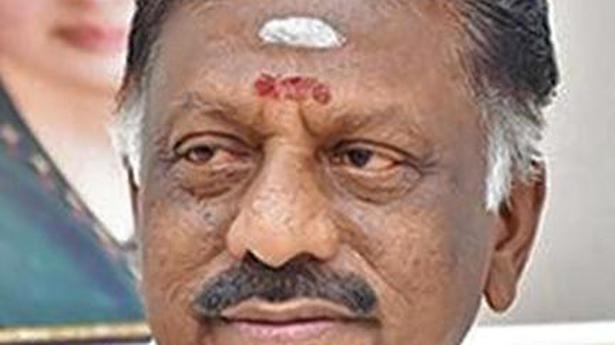 Panneerselvam finds fault with DMK government over Panjankulam incident of untouchability