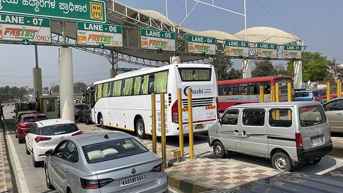 Karnataka High Court takes suo motu cognisance of issues cropped up from toll collection on new Bengaluru-Mysuru expressway