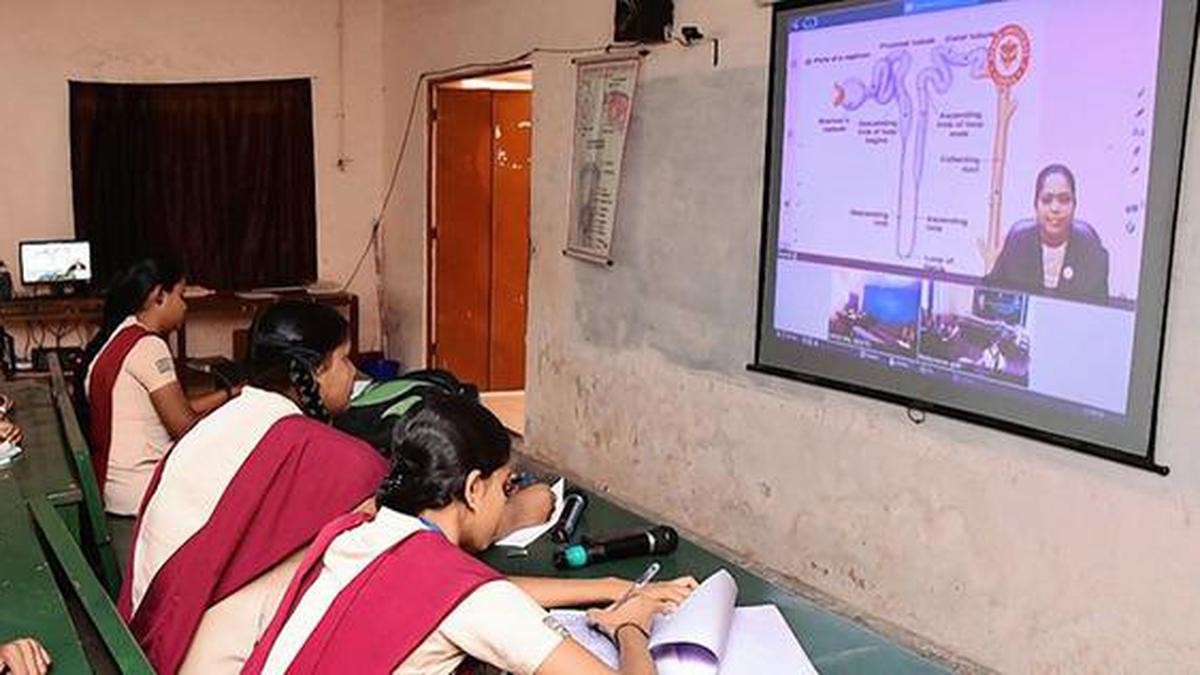 Pandemic effect: High school students lagging compared to primary in Karnataka