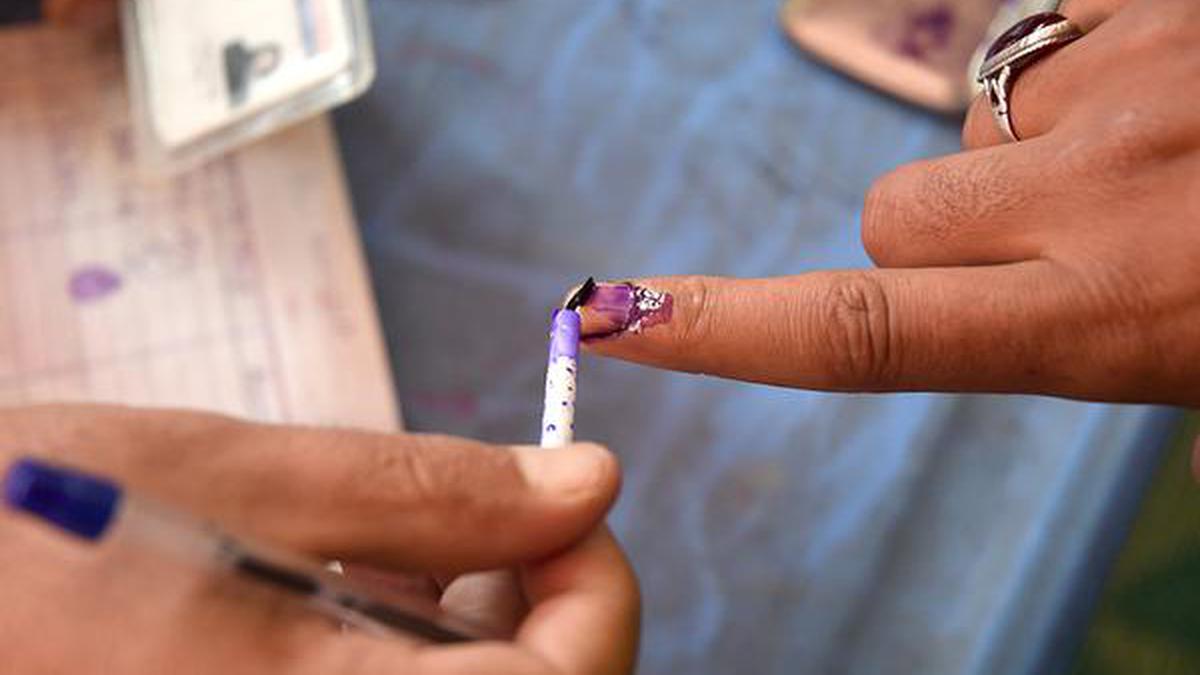 Village in Maharashtra seeks a return to ballot papers in future elections