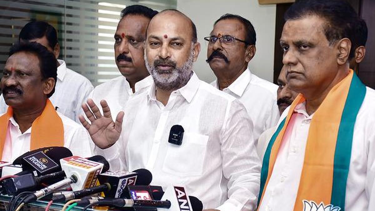 Congress leader hits out at ‘opportunistic politics’ of BRS and BJP