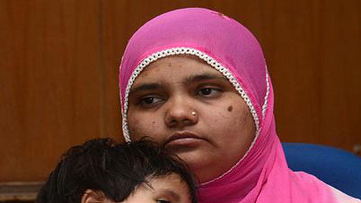 SC orders Gujarat govt to pay ₹50 lakh compensation to Bilkis Bano