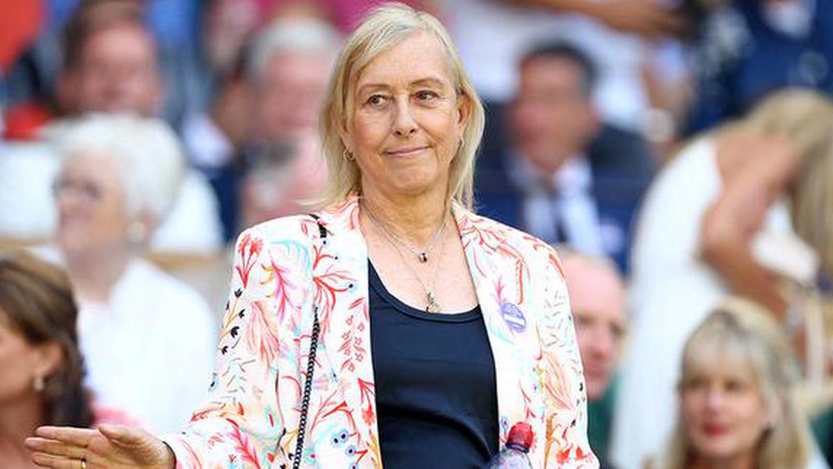 Martina Navratilova says she is cancer-free, returns to her TV work