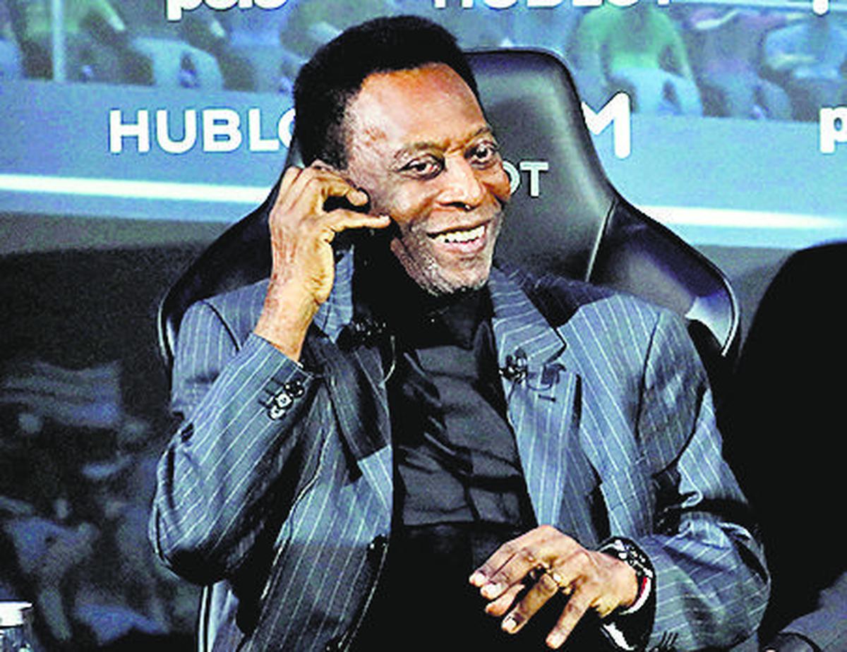 Pele congratulates Weah for World Cup goal against Wales