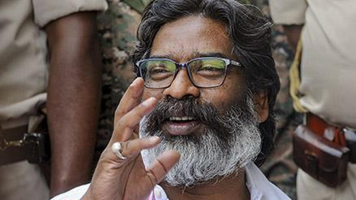 Jharkhand HC seeks Enforcement Directorate's reply in bail plea filed by former CM Hemant Soren